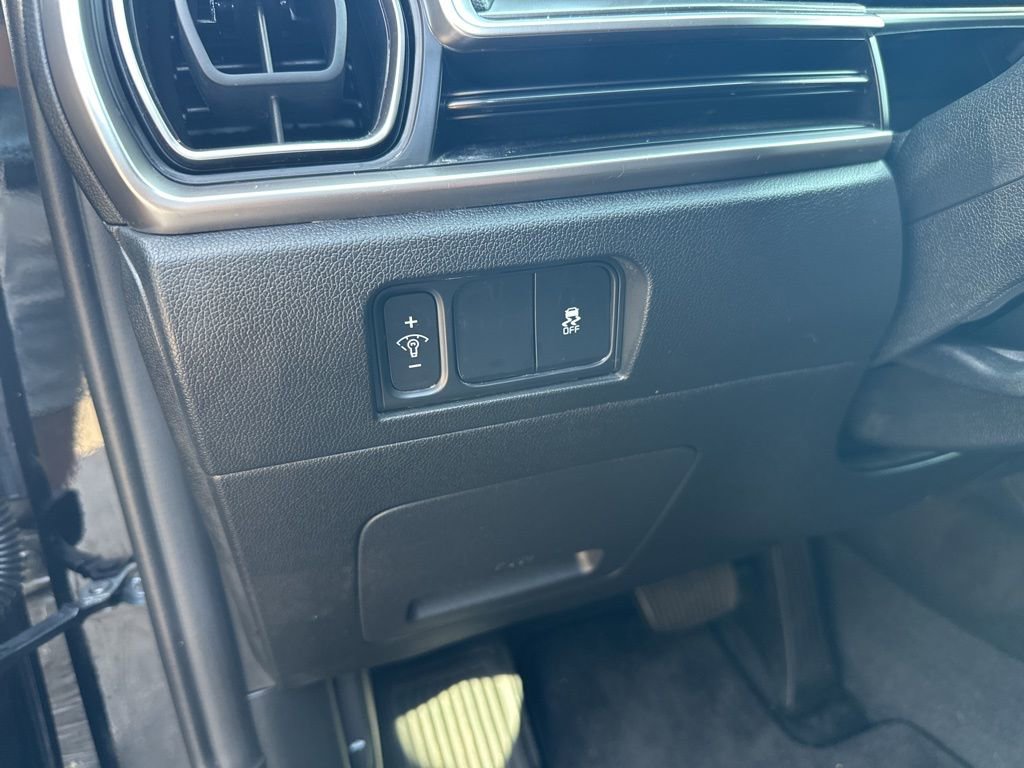 Used 2024 Kia Sorento S w/ Panoramic Sunroof Package image 18