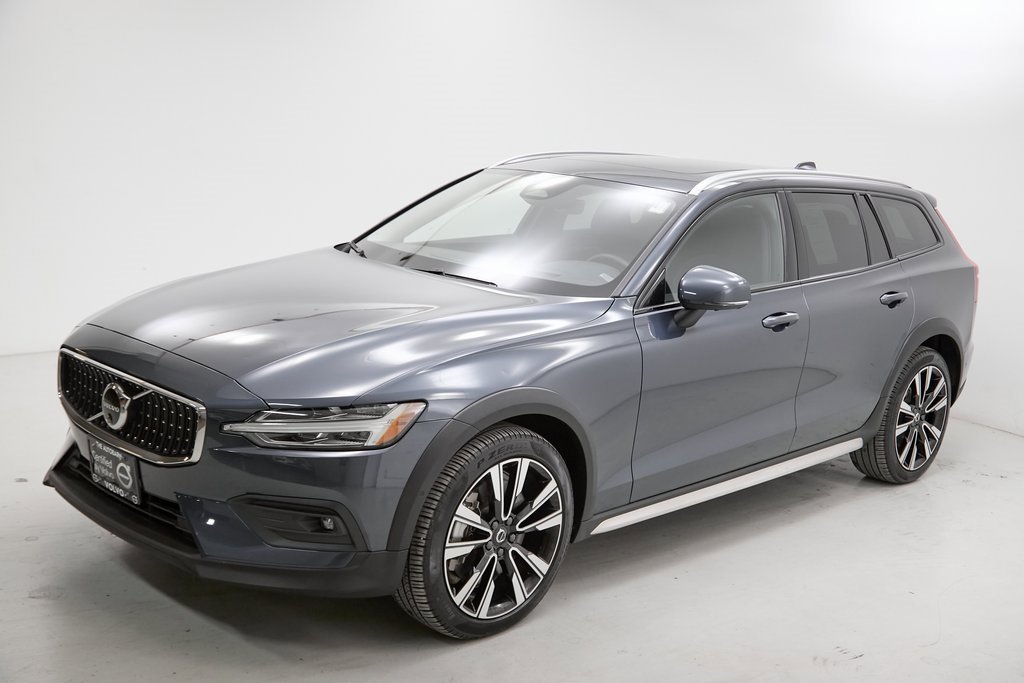 Certified 2024 Volvo V60 B5 Cross Country Ultimate image 6