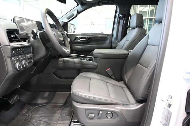 New 2026 Chevrolet Suburban Z71 w/ Comfort Package image 9