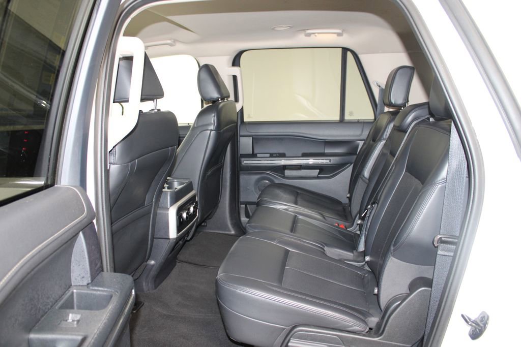 Used 2024 Ford Expedition Max XLT image 27