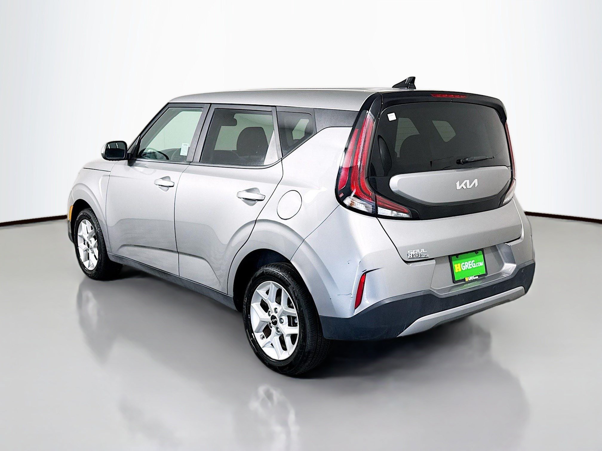 Used 2023 Kia Soul LX w/ Option Group 015 FWD image 7