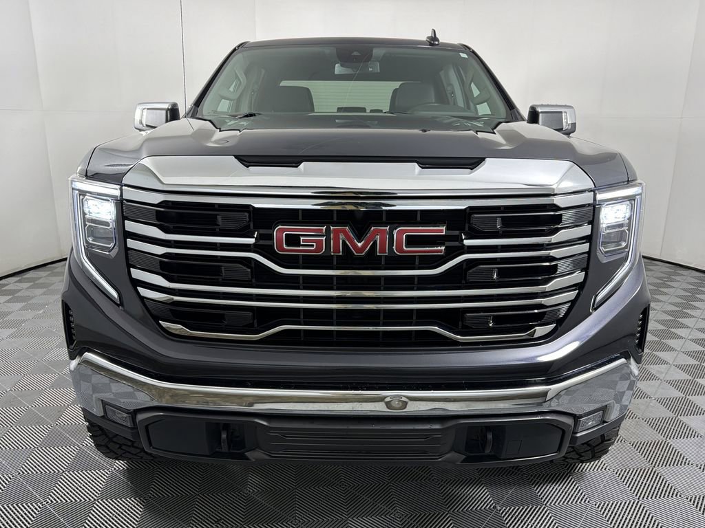 Used 2025 GMC Sierra 1500 SLT image 2