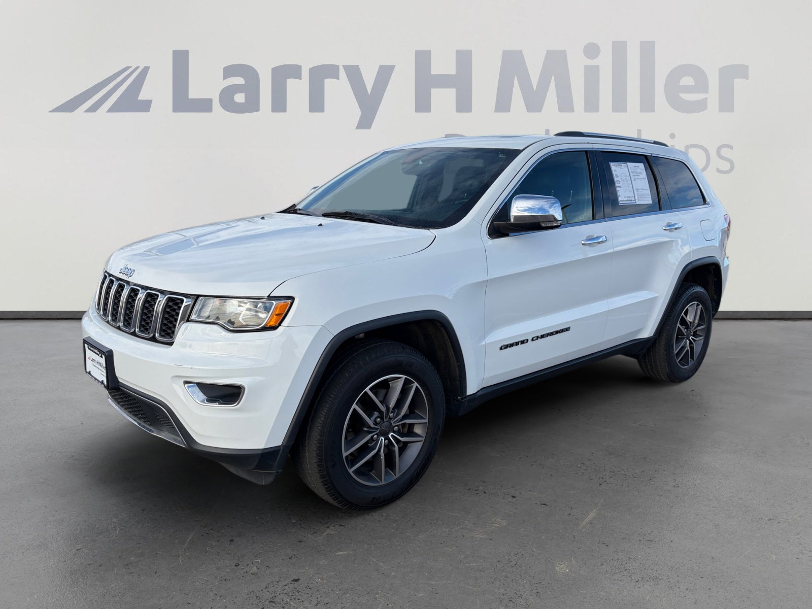 Used 2019 Jeep Grand Cherokee Limited image 1