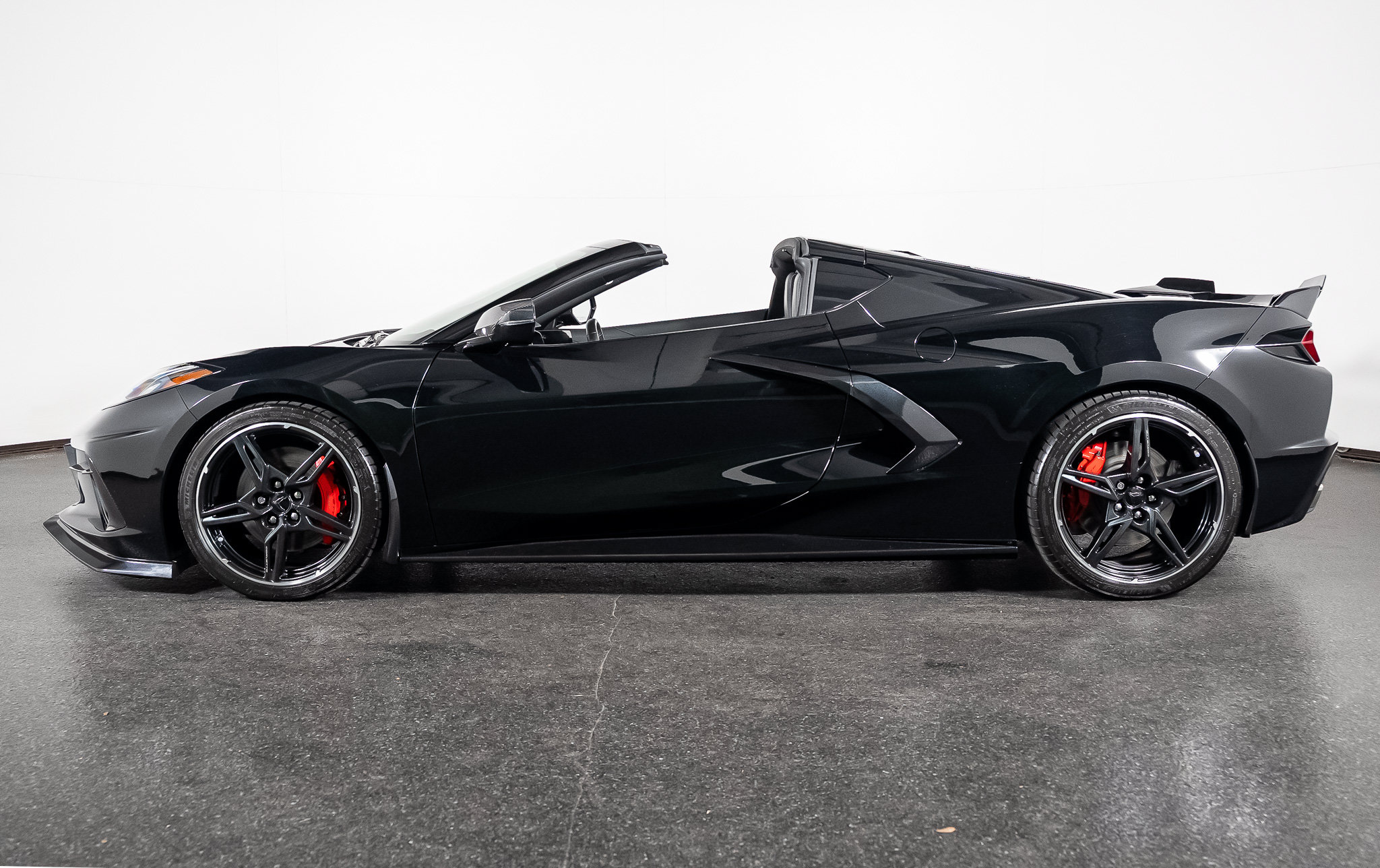 Used 2021 Chevrolet Corvette Stingray Preferred Cpe w/ Z51 Performance Package RWD image 13