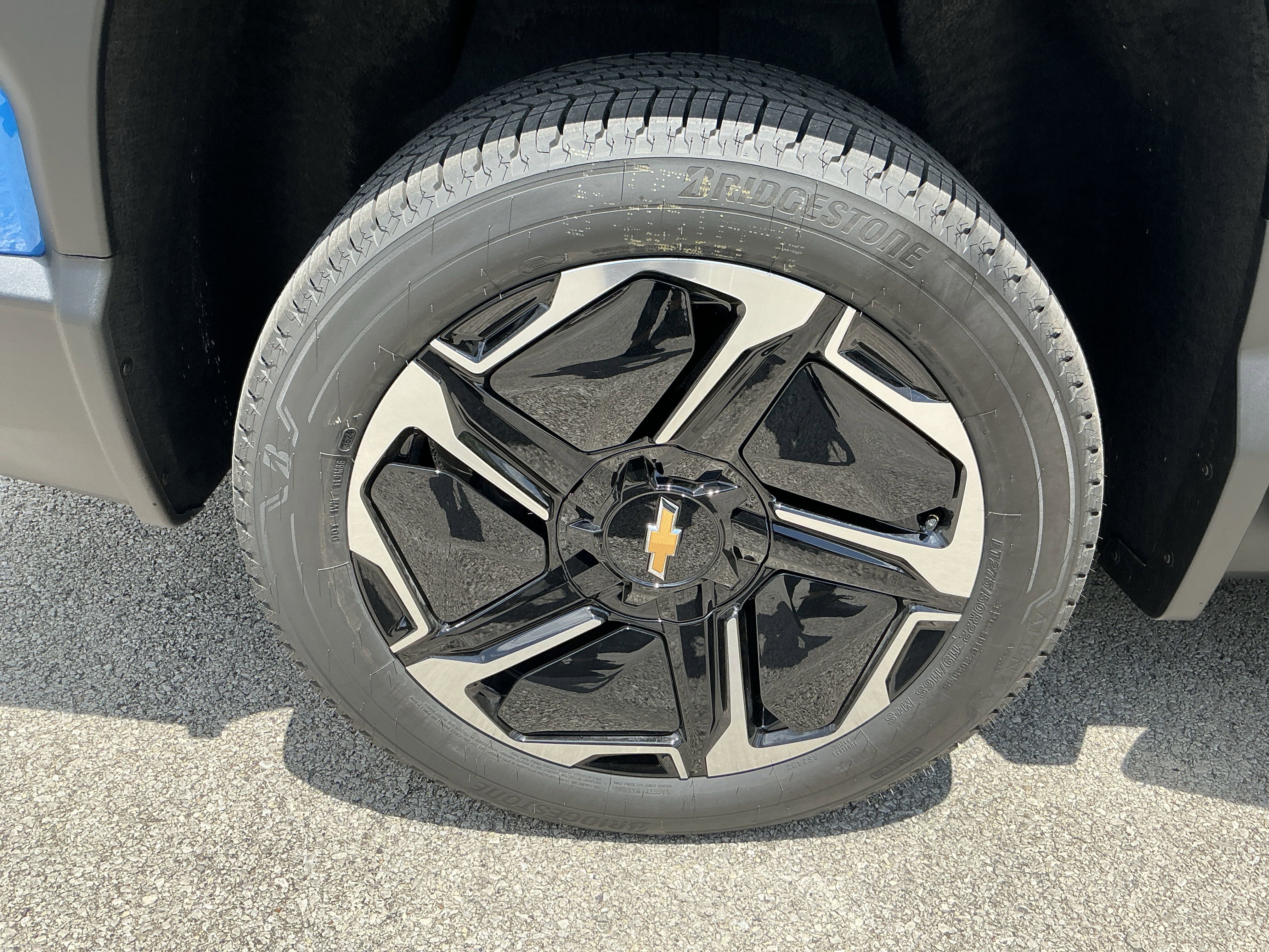 New 2026 Chevrolet Silverado EV LT w/ Premium Package image 8