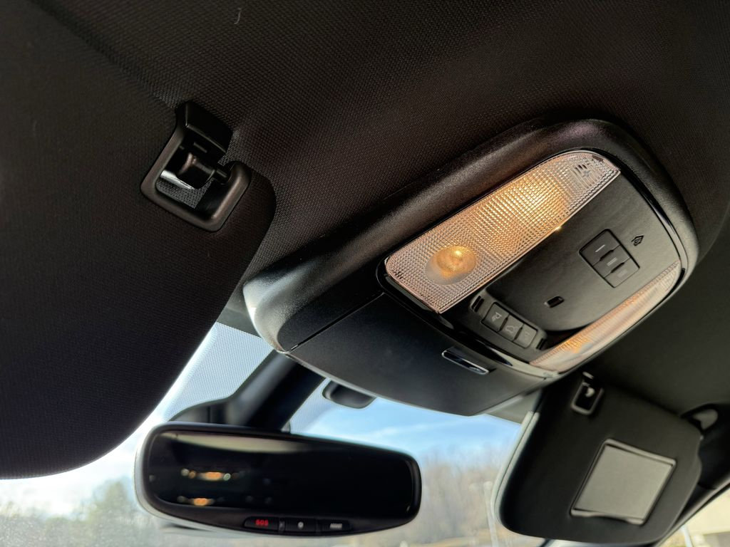 Used 2025 Dodge Durango R/T w/ Blacktop Package image 29