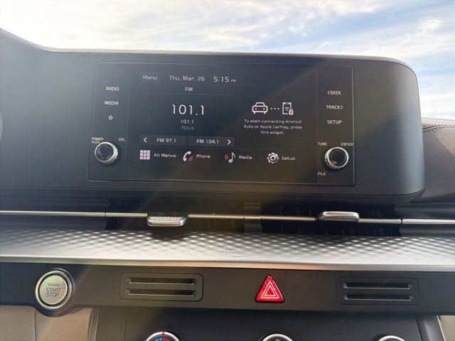 Used 2024 Kia Carnival LX image 25