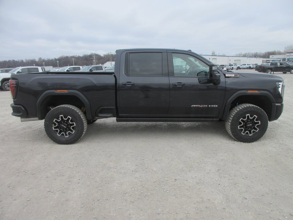 New 2026 GMC Sierra 2500 AT4X image 3