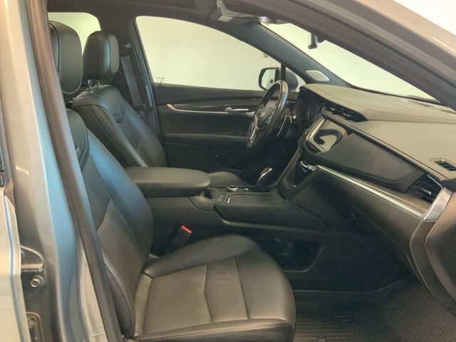 Used 2024 Cadillac XT5 Sportv w/ LPO, Floor Liner Package image 38