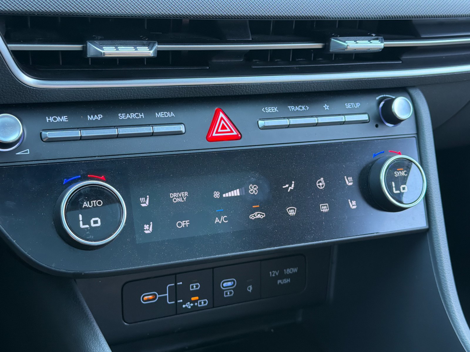 Used 2025 Hyundai Sonata Limited FWD image 20