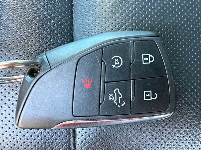 Used 2025 GMC Sierra 1500 SLT AWD/4WD image 24