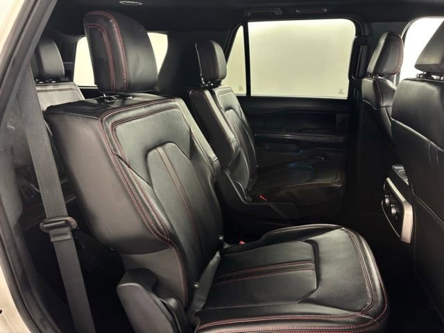 Used 2022 Ford Expedition Limited image 15