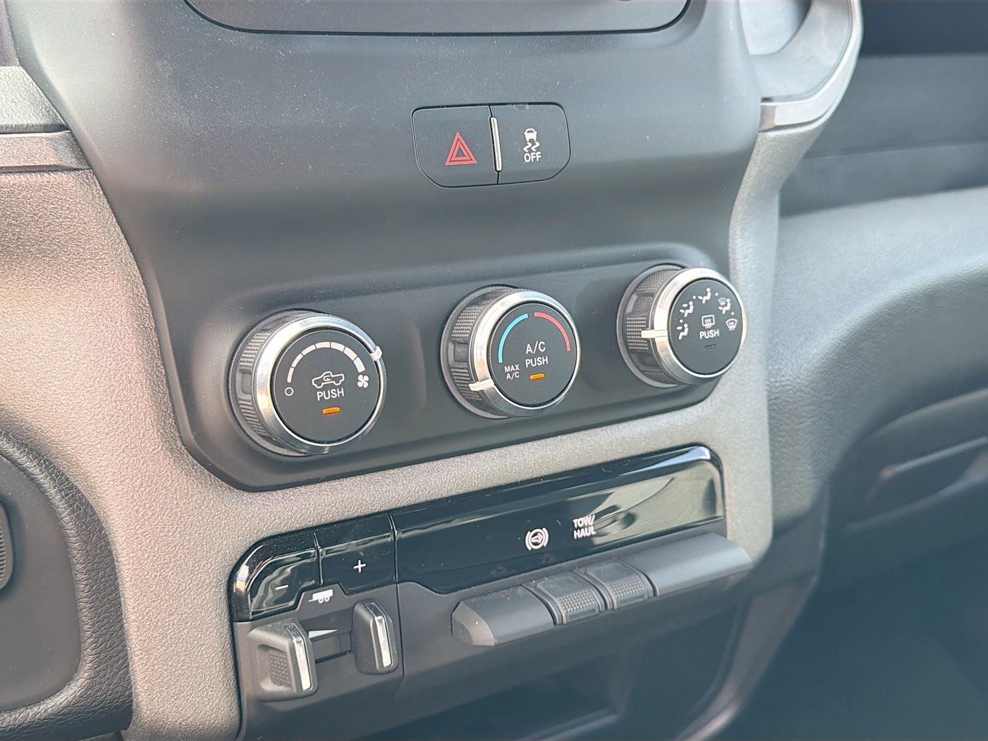 Used 2024 RAM 3500 Tradesman image 16