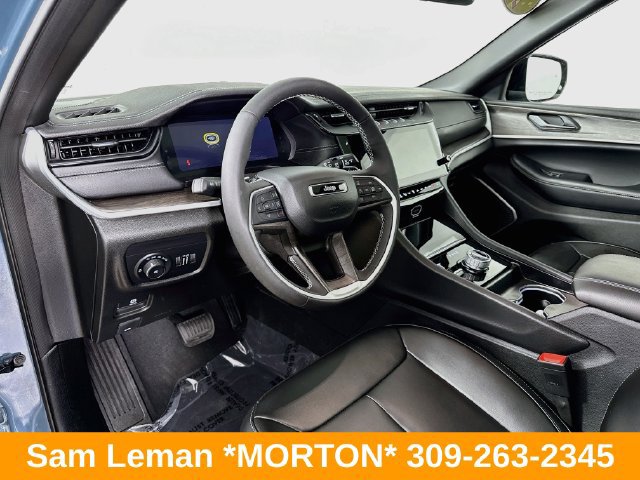 Used 2026 Jeep Grand Cherokee Limited w/ Limited Altitude Package AWD/4WD image 9