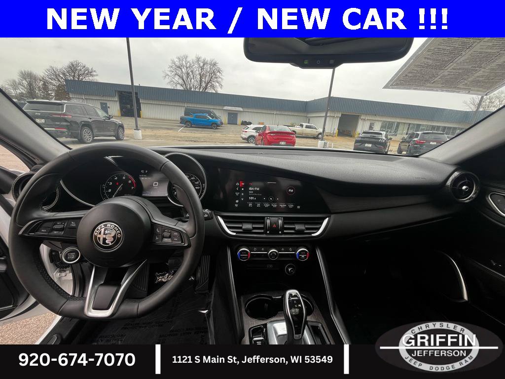 Used 2021 Alfa Romeo Giulia Ti image 4