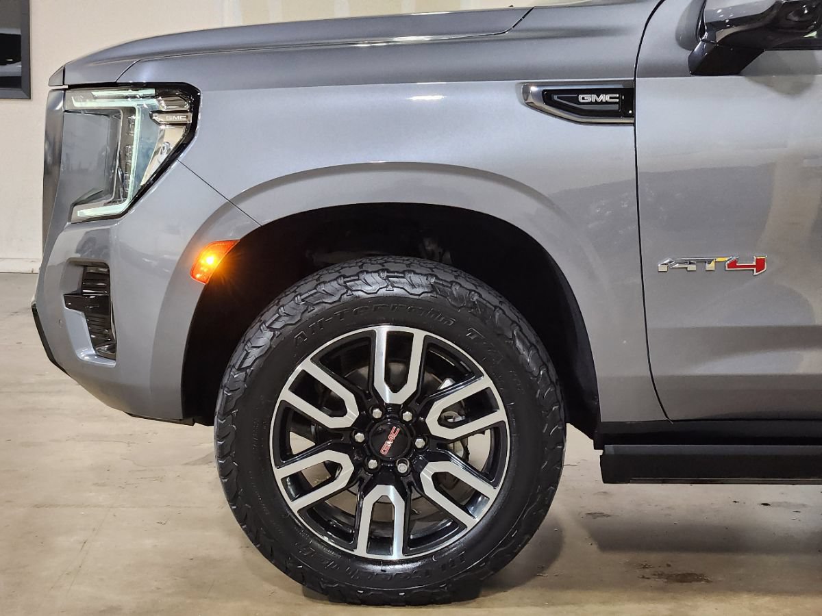 Used 2021 GMC Yukon XL AT4 w/ AT4 Premium Plus Package AWD/4WD image 5