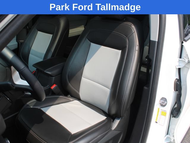 Used 2023 Ford Explorer XLT w/ Equipment Group 202A AWD/4WD image 11