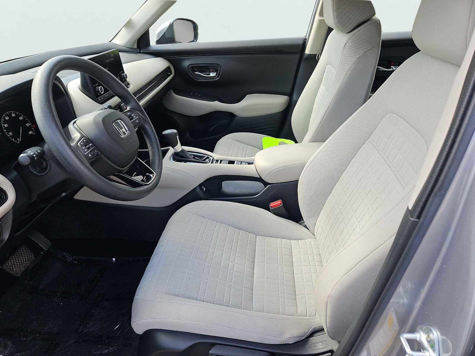 Certified 2023 Honda HR-V LX image 26