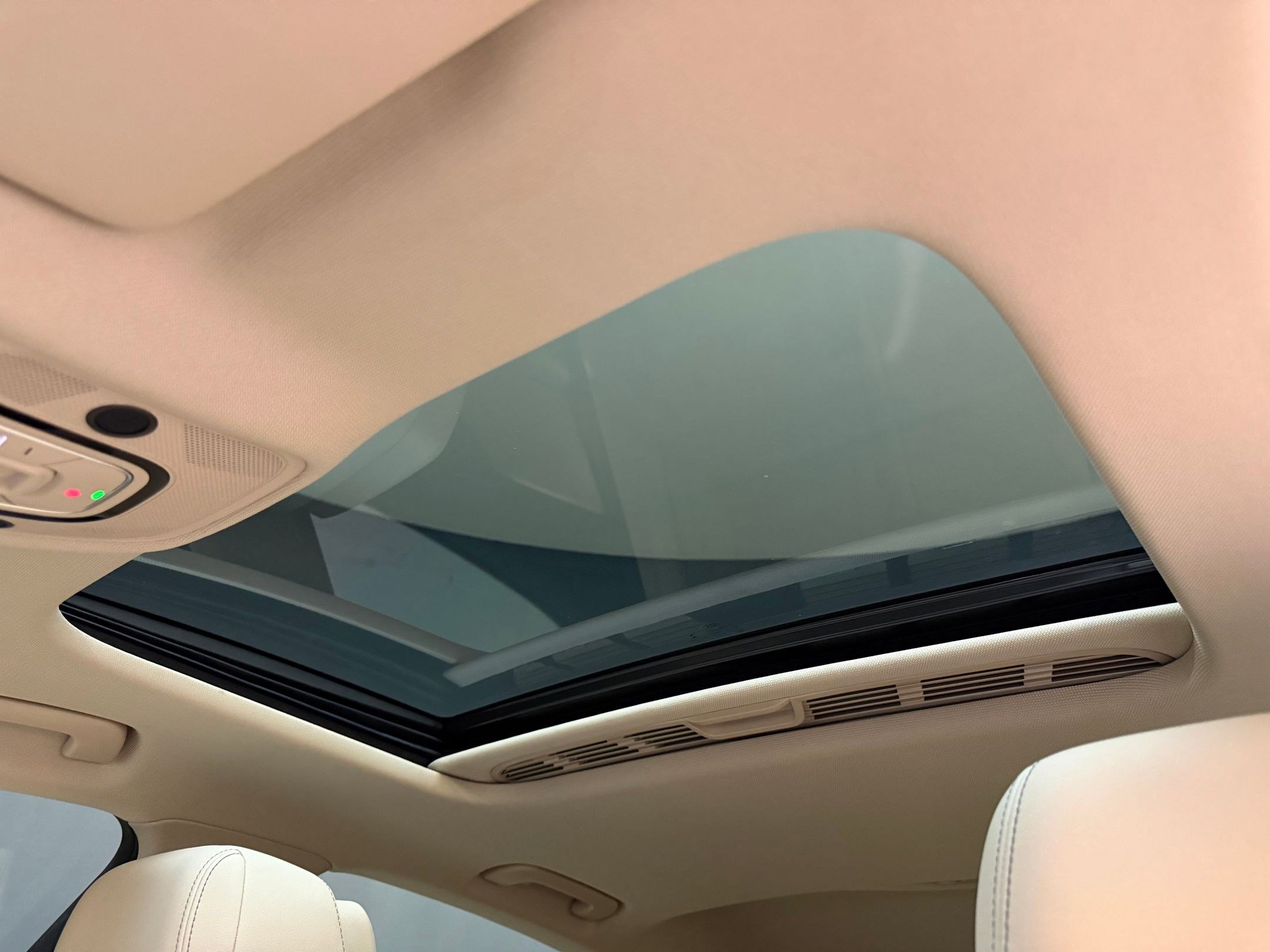 Used 2021 Audi A4 2.0T Premium w/ Convenience Package image 14