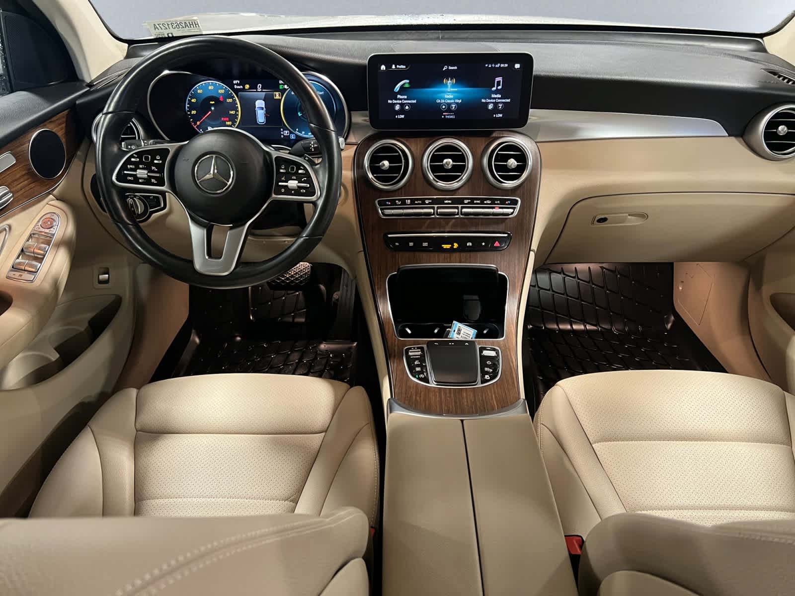 Used 2022 Mercedes-Benz GLC 300 4MATIC image 10
