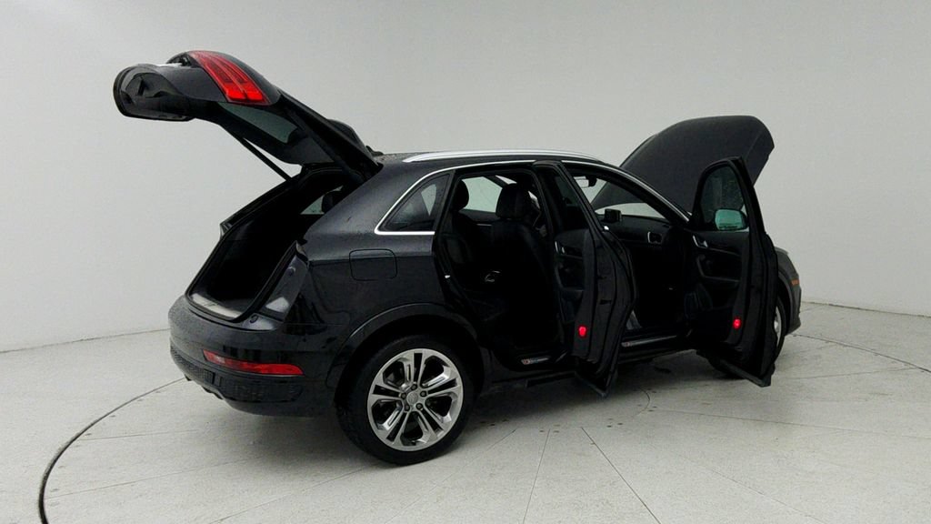 Used 2016 Audi Q3 2.0T Prestige w/ Prestige Package AWD/4WD image 13