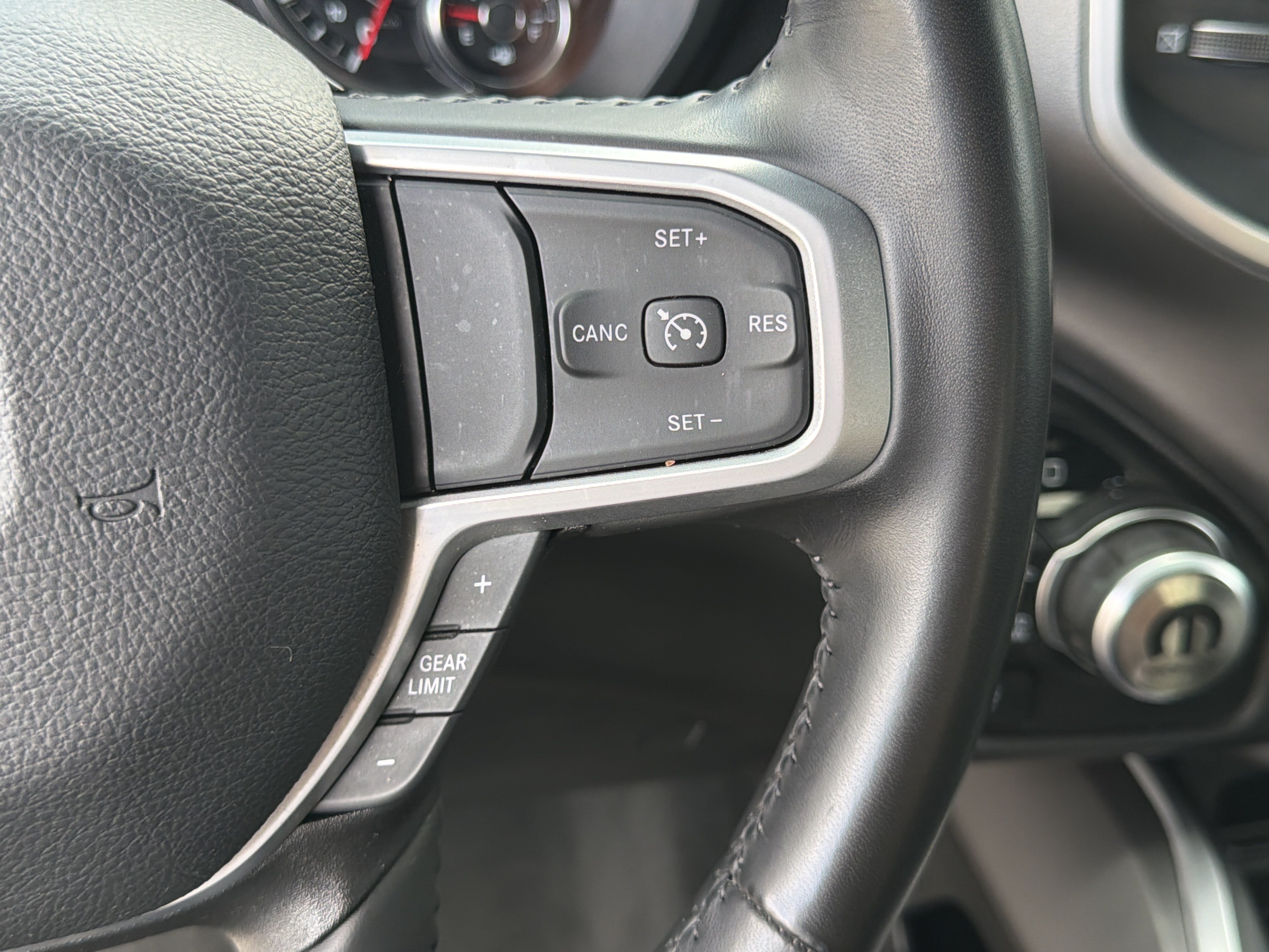 Used 2023 RAM 1500 Big Horn AWD/4WD image 30