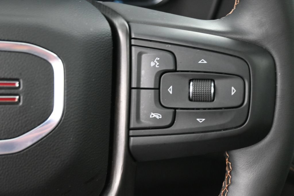 Used 2024 GMC Yukon AT4 w/ AT4 Premium Package AWD/4WD image 43