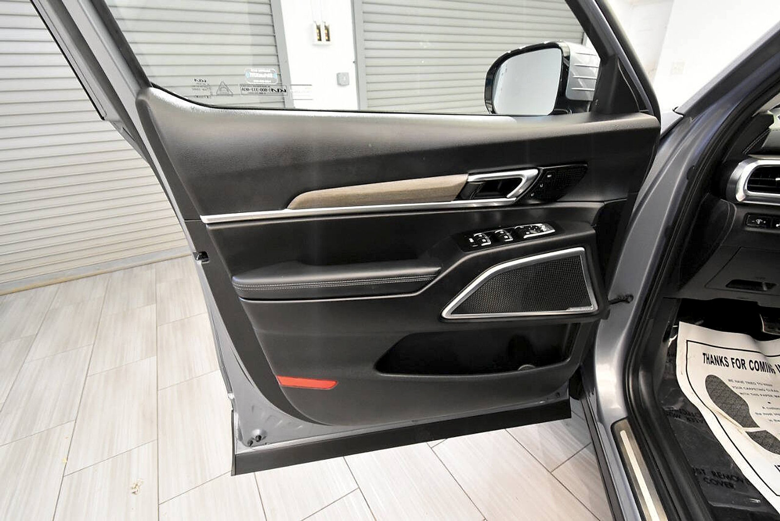Used 2022 Kia Telluride SX w/ SX Prestige Package AWD/4WD image 13