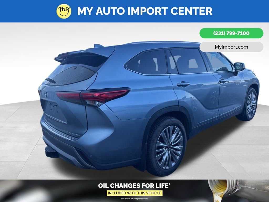 Used 2023 Toyota Highlander Platinum image 5