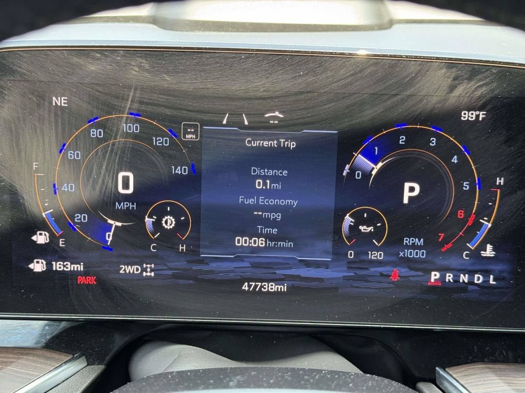 Used 2025 Chevrolet Tahoe Premier AWD/4WD image 14