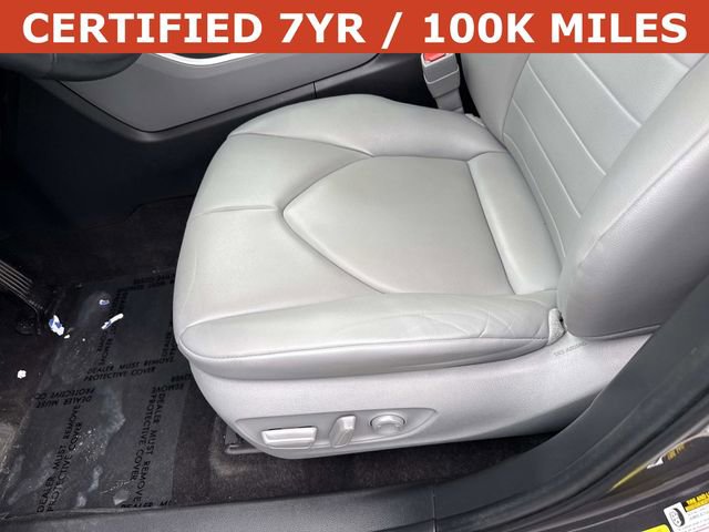 Used 2023 Toyota Highlander XLE AWD/4WD image 15