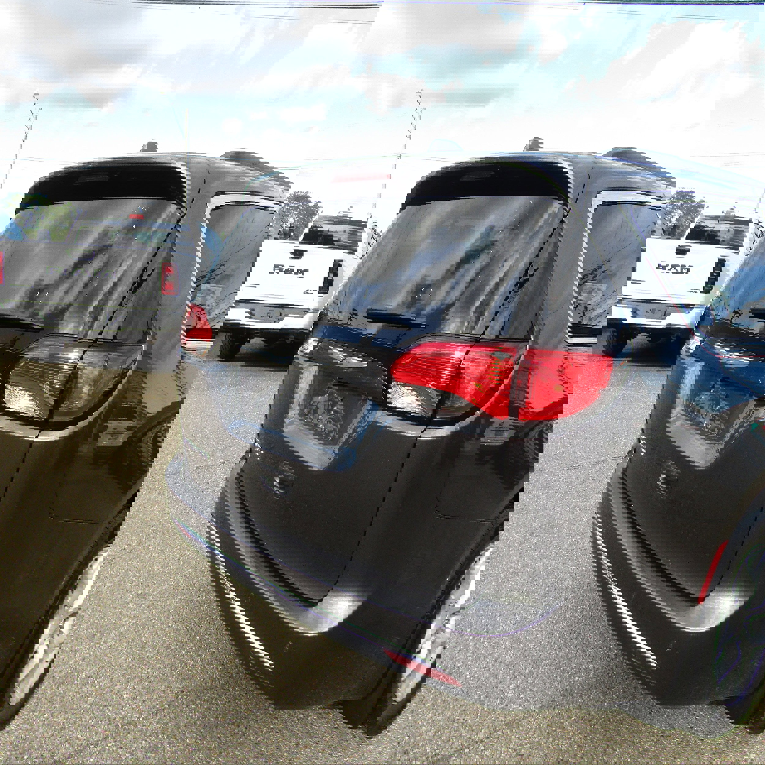 Used 2010 Chrysler Town & Country LX image 8