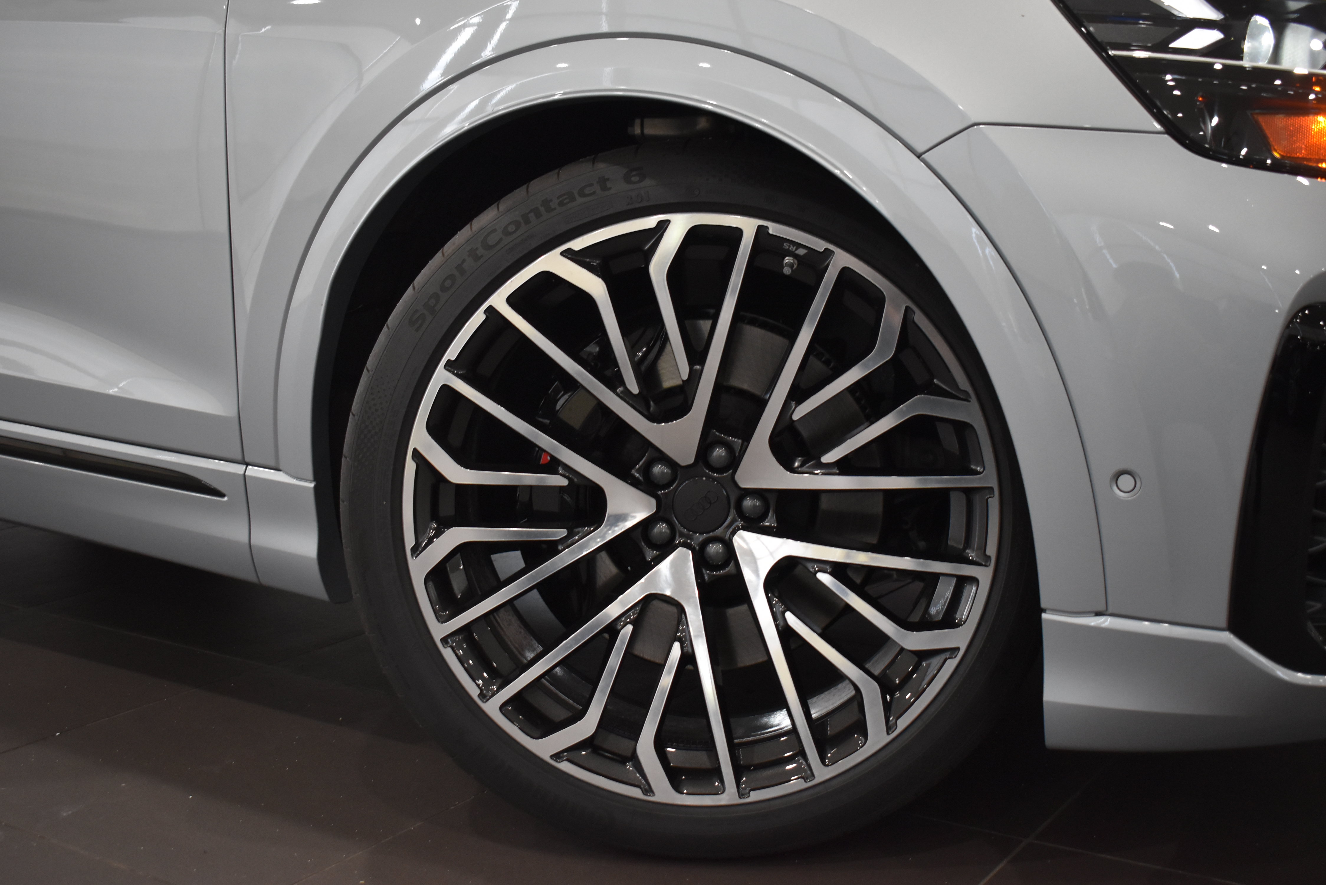 New 2026 Audi SQ8 Prestige AWD/4WD image 2