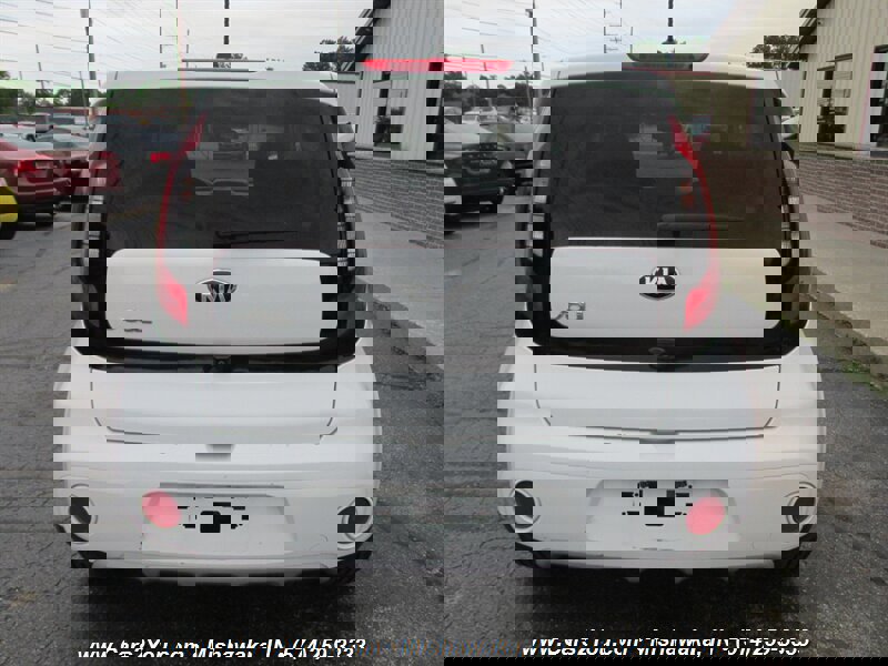 Used 2019 Kia Soul + image 5