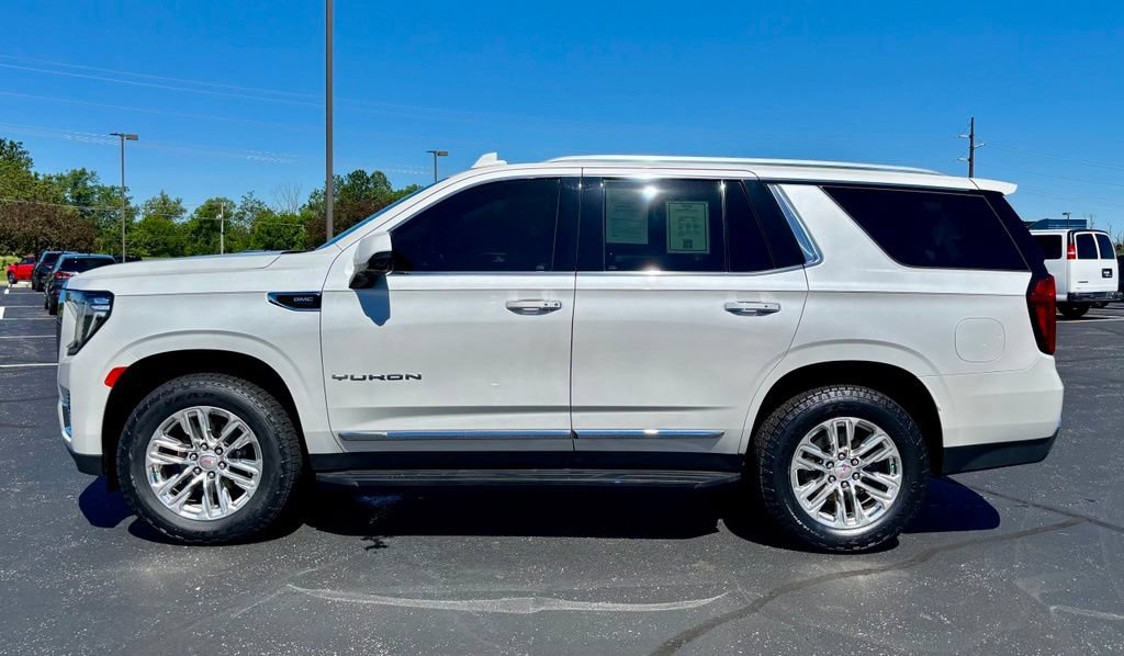 Used 2022 GMC Yukon SLT w/ SLT Premium Package AWD/4WD image 4