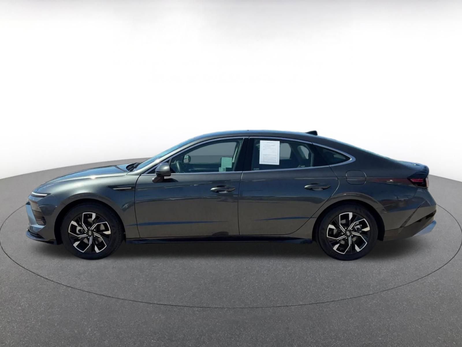 Used 2025 Hyundai Sonata SEL image 9