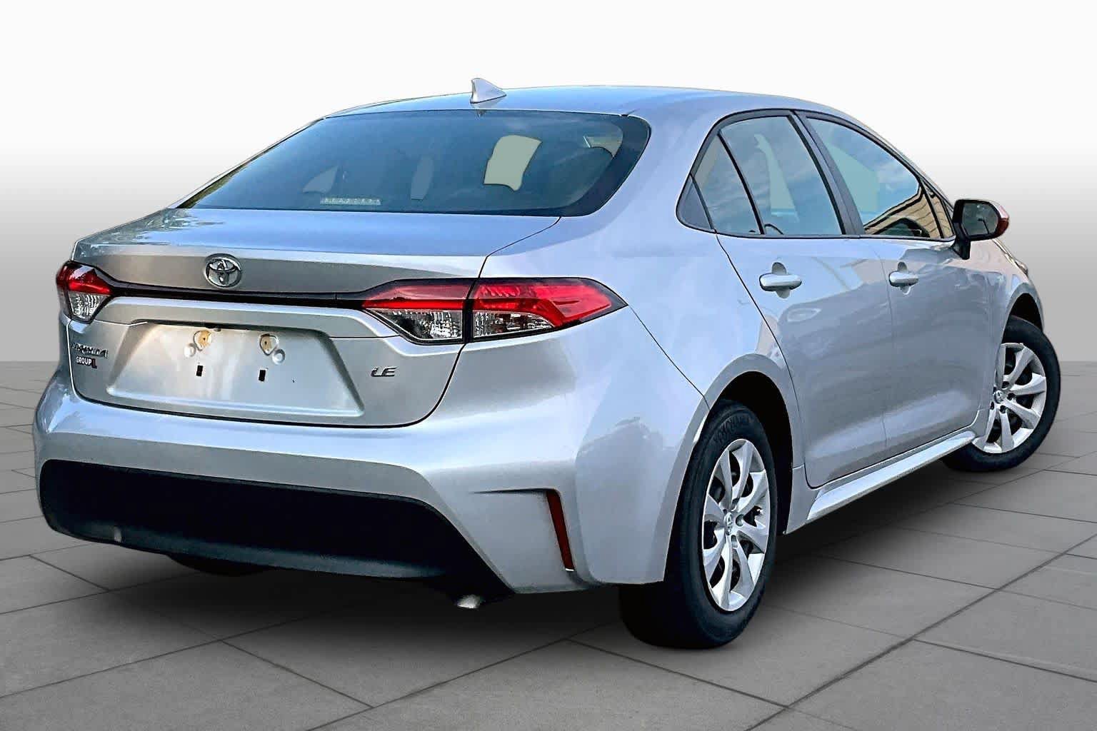 Used 2023 Toyota Corolla LE FWD image 13