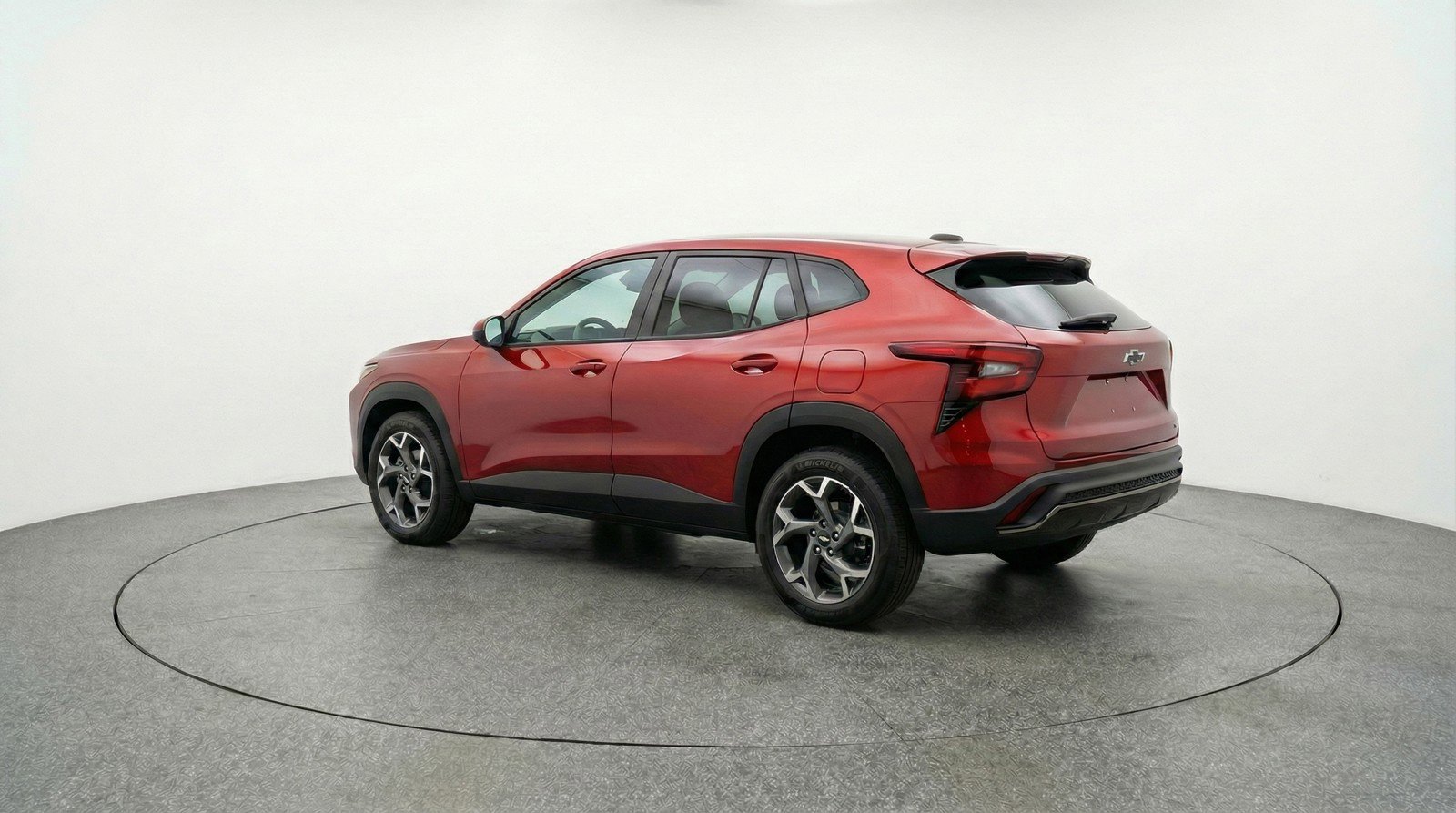 Used 2025 Chevrolet Trax LT w/ LT Convenience Package image 6