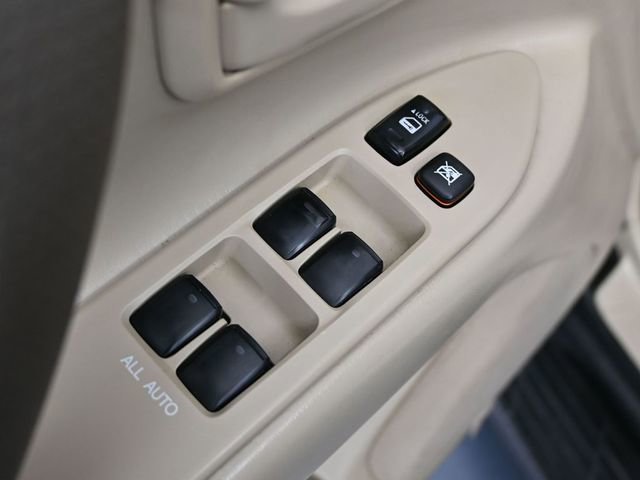 Used 2006 Toyota Land Cruiser image 18