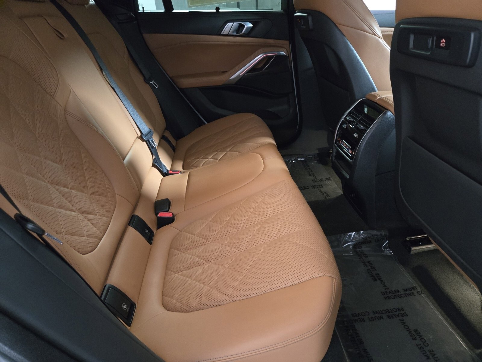 Used 2023 BMW X6 xDrive40i w/ M Sport Package image 17