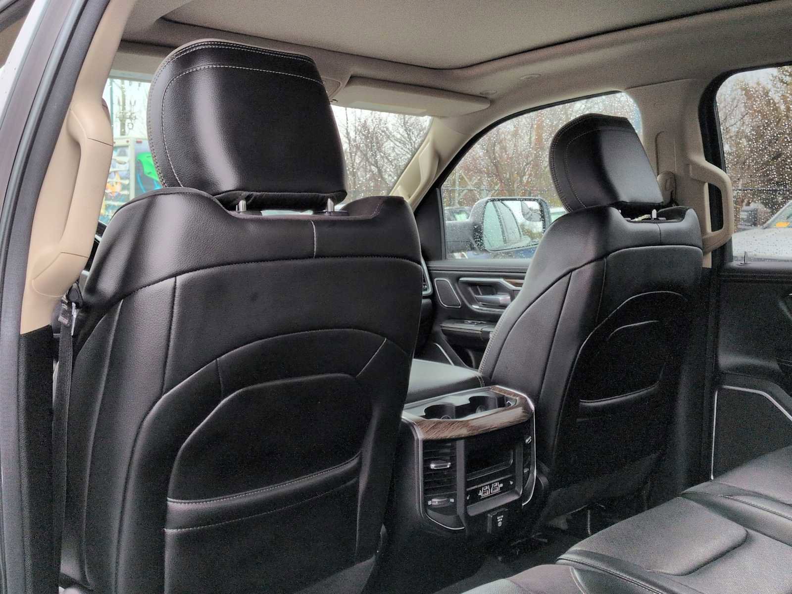 Used 2019 RAM 1500 Laramie image 19