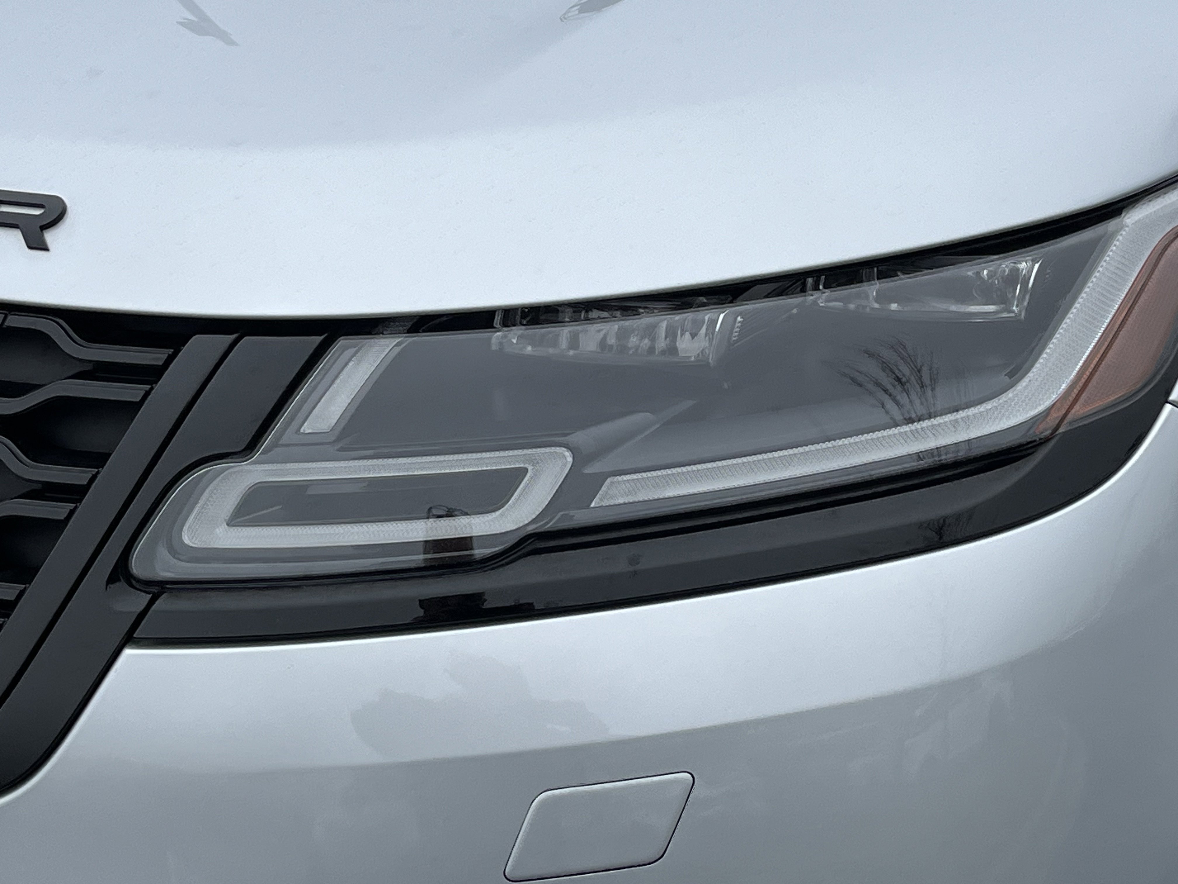 Certified 2023 Land Rover Range Rover Velar S image 10