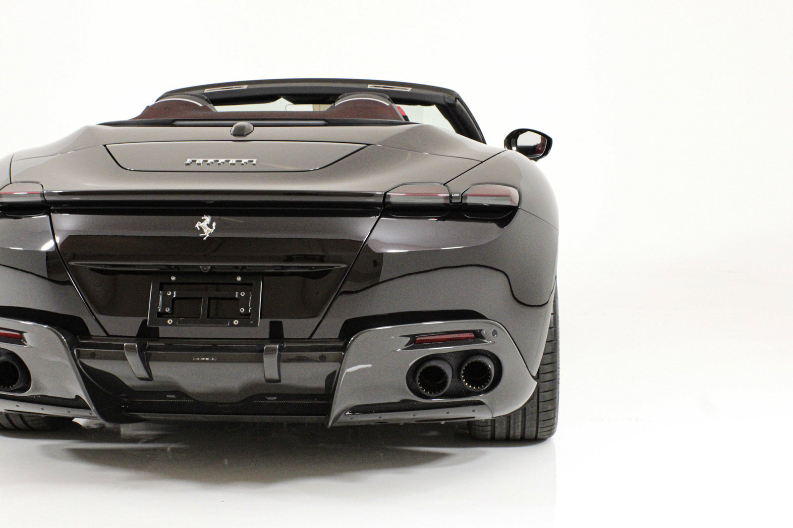 Certified 2024 Ferrari Roma Spider RWD image 29