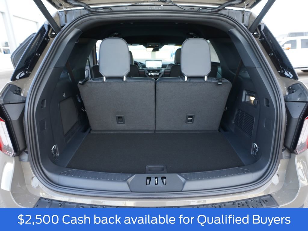 New 2026 Ford Explorer ST image 24