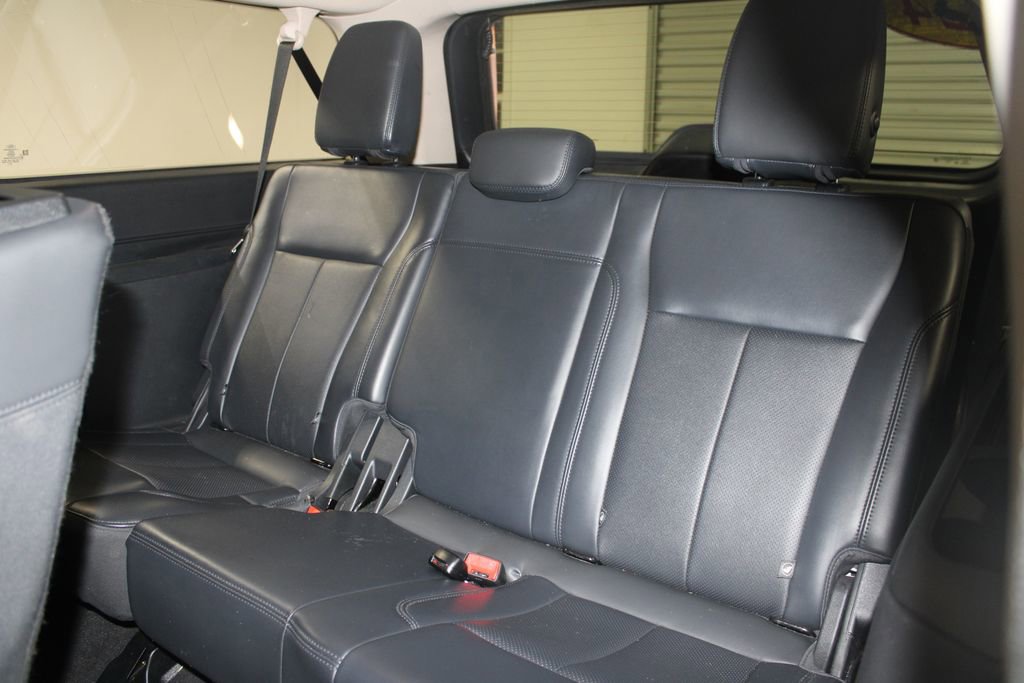 Used 2024 Ford Expedition Max XLT image 27
