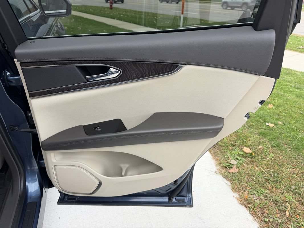 Used 2019 Lincoln Nautilus Select AWD/4WD image 31