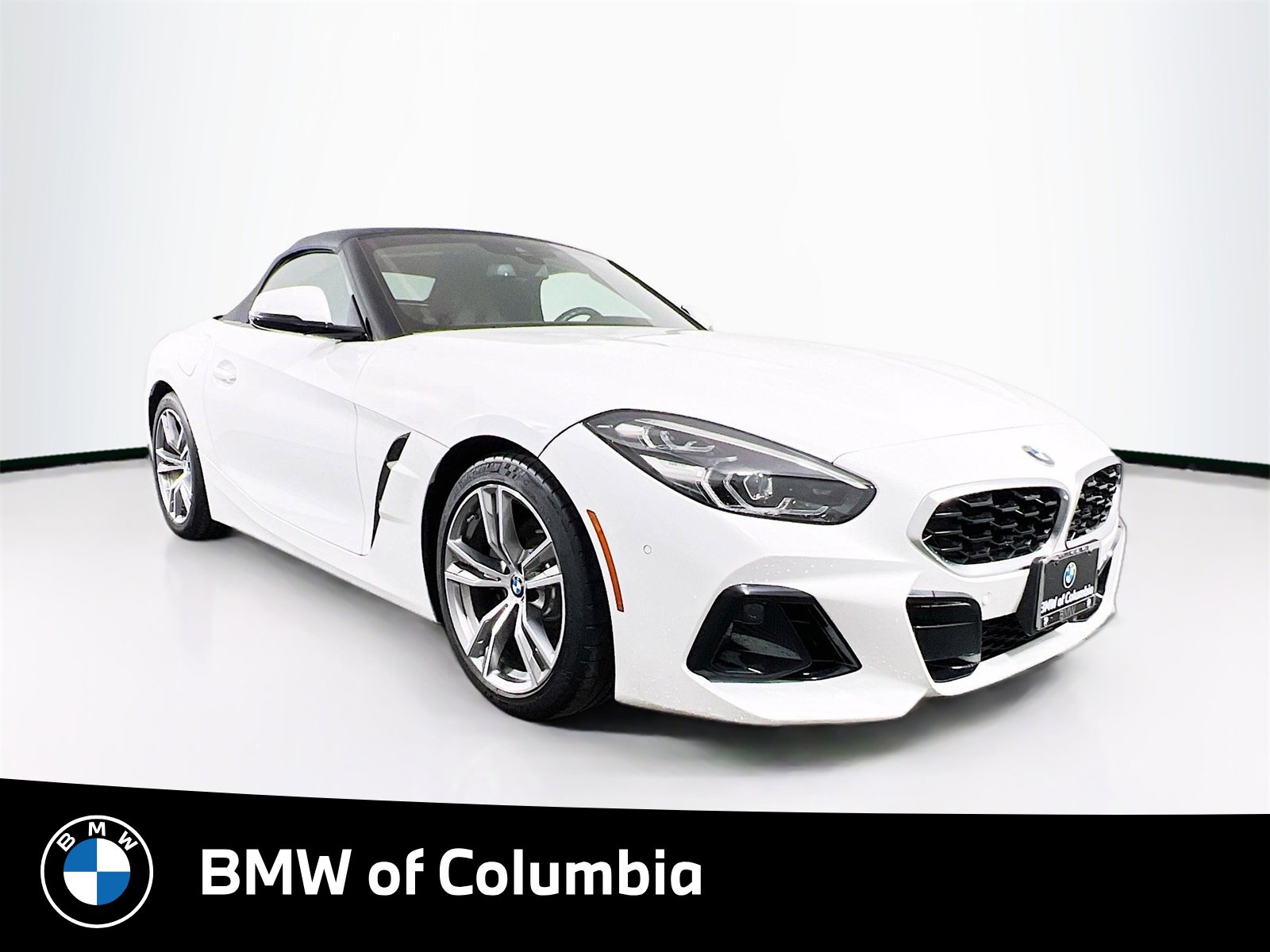 Used 2025 BMW Z4 sDrive30i image 1