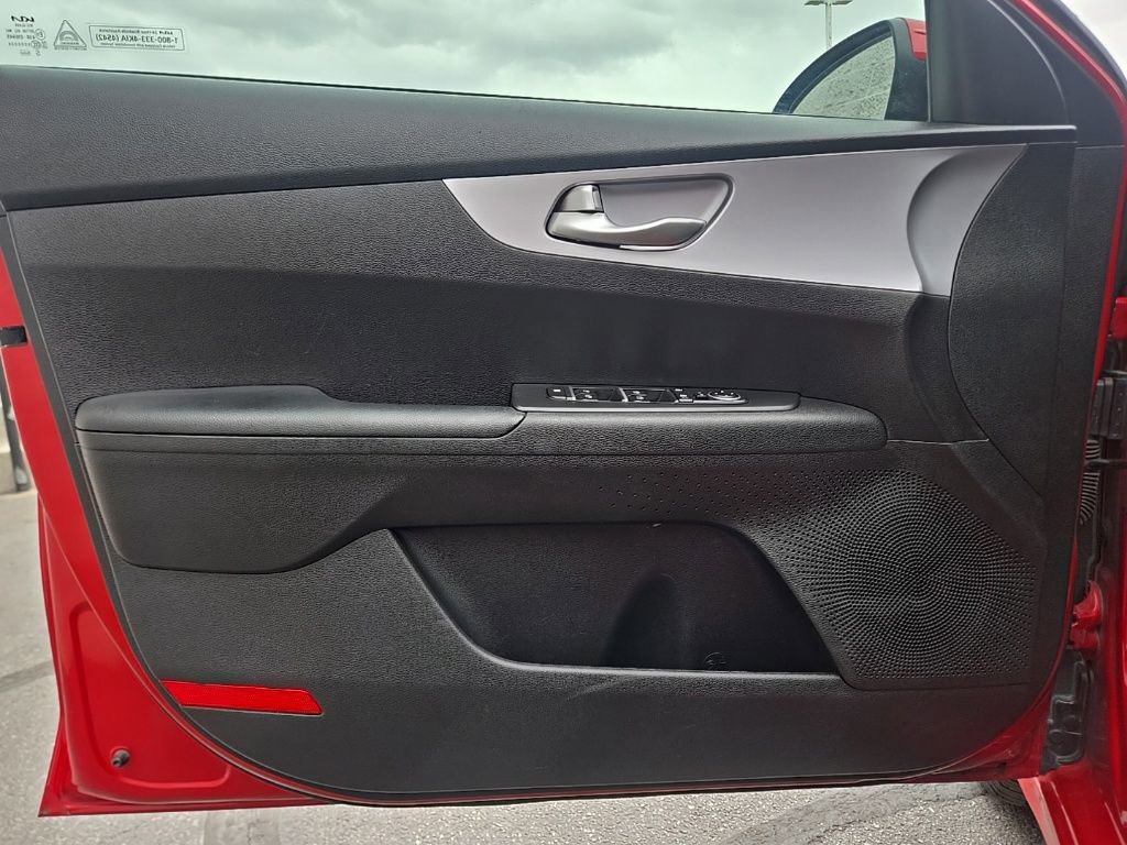 Used 2024 Kia Forte LXS image 12