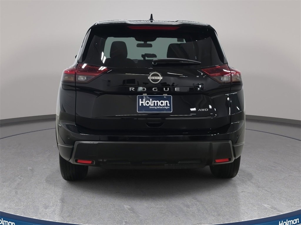 Used 2025 Nissan Rogue SV image 7