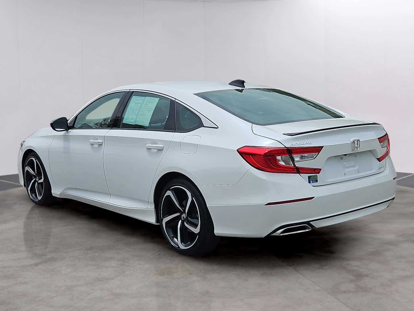 Used 2022 Honda Accord Sport image 6